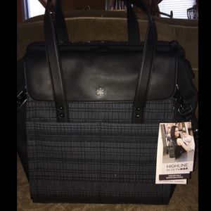 skip hop highline convertible tote diaper bag